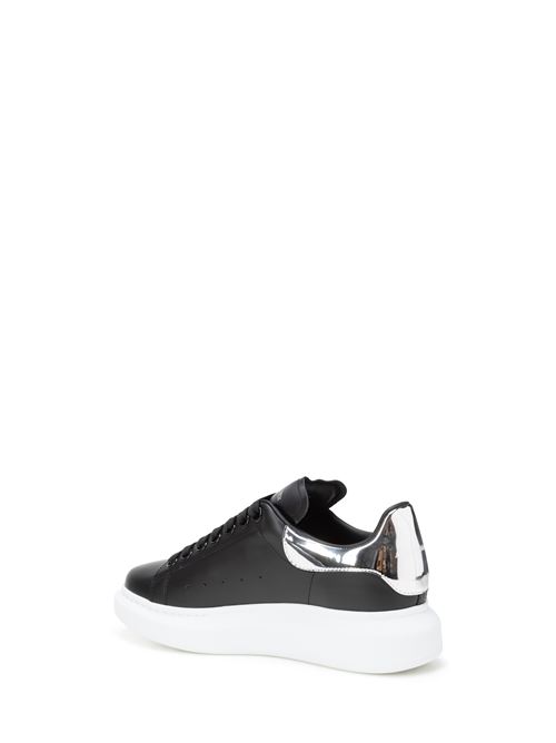 Sneakers oversize in pelle nera ALEXANDER McQUEEN | 718232WIEE41081